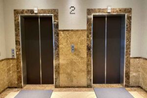 「ホテルメッツ 溝ノ口」のエレベーター