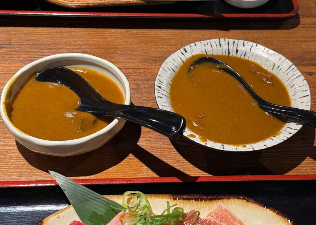 左が小、右が